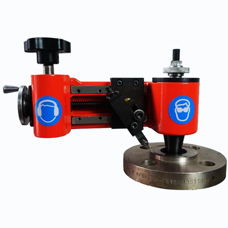 Malé prenosné nástroje na opravu prírubových tvárí